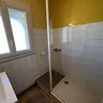 à 2 Pas De La Avec Terrasse Et Parking - Fr-1-387-186 Apartamento
