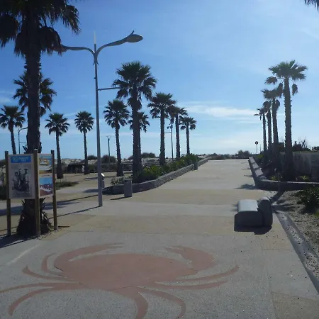 A 2 Pas De La Avec Terrasse Et Parking - Fr-1-387-186 شقة *